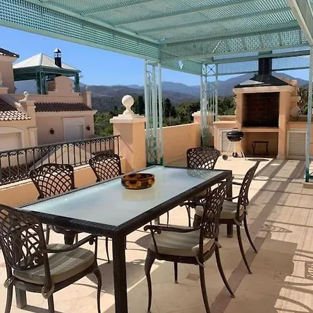 Elegant Penthouse On Marbella's Golden Mile Marbella