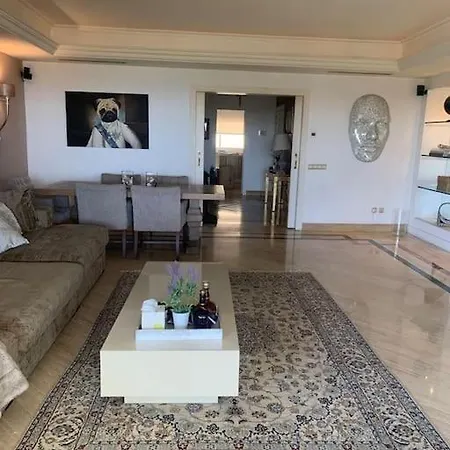 Apartment Elegant Penthouse On Marbella's Golden Mile *