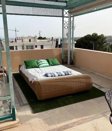 Apartment Elegant Penthouse On Marbella's Golden Mile