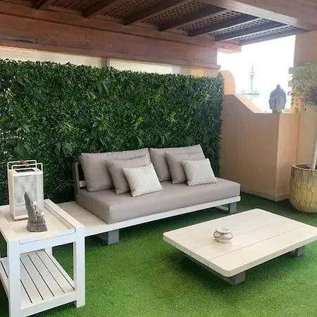 Apartment Elegant Penthouse On Marbella's Golden Mile