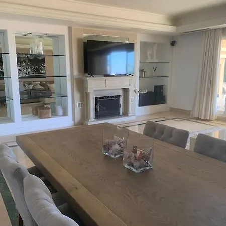 Elegant Penthouse On Marbella's Golden Mile Apartment *